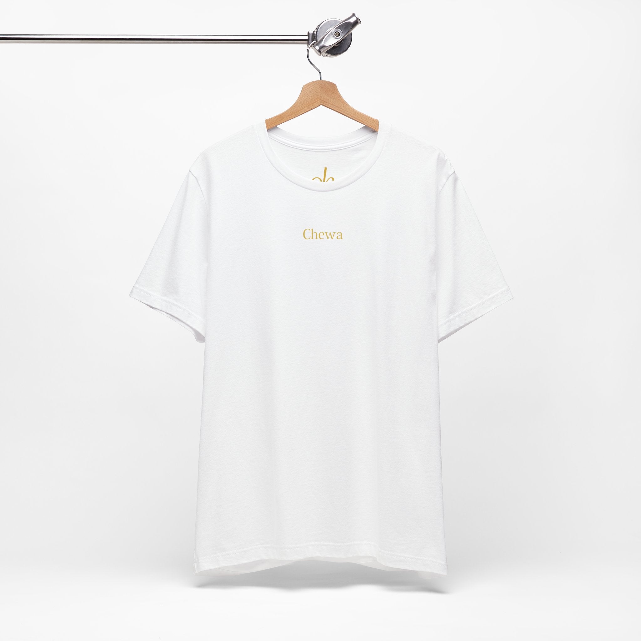 CHEWA Logo T-Shirt - Weiß / Gold – Hauptansicht