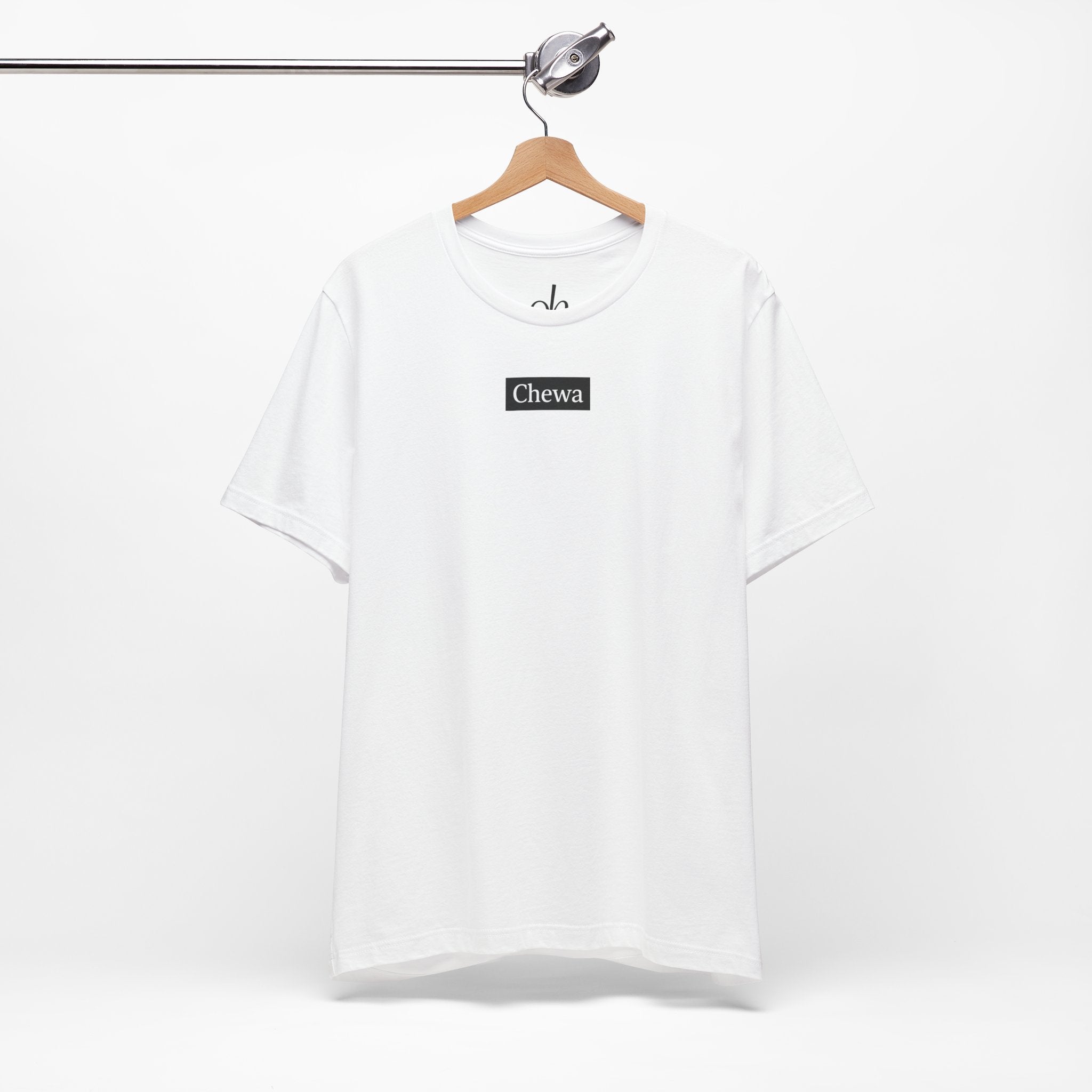 CHEWA Logo T-Shirt - Weiß/Schwarz – Hauptansicht