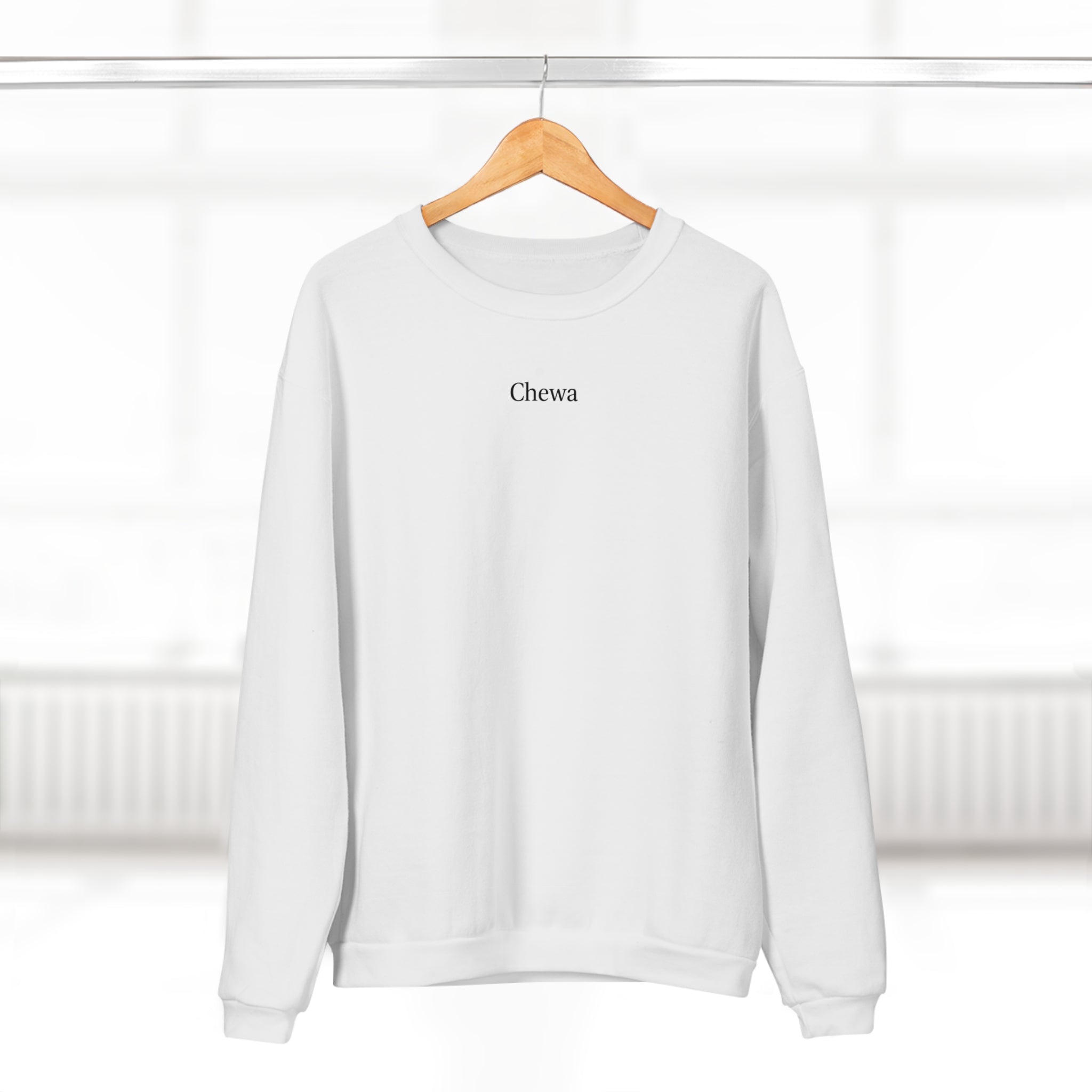 CHEWA Sweatshirt - Weiß / Schwarz – Hauptansicht